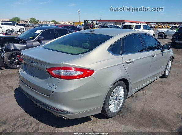 3FA6P0LUXGR187347 2016 FORD FUSION HYBRID Beige Trasero derecho