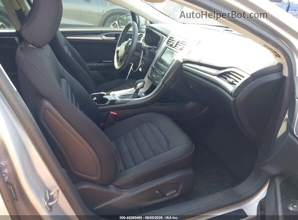 3FA6P0LUXGR340776 2016 FORD FUSION HYBRID Серебряный Вид салона спереди