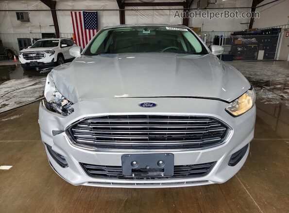 3FA6P0LUXGR406114 2016 FORD FUSION Серебряный Вид спереди