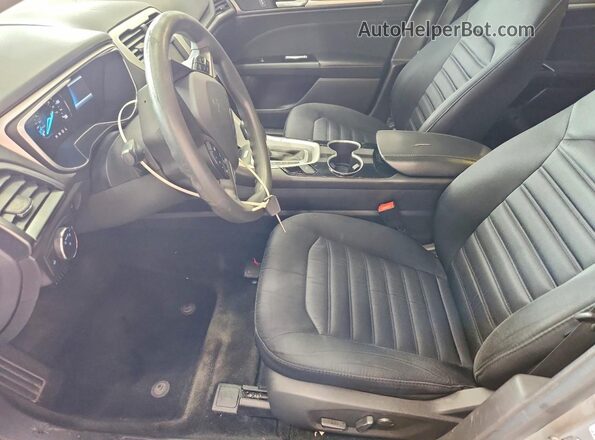 3FA6P0LUXGR406114 2016 FORD FUSION Серебряный Вид салона спереди