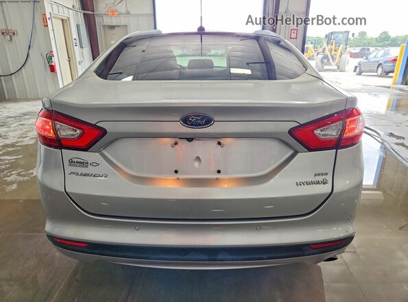 3FA6P0LUXGR406114 2016 FORD FUSION Серебряный Вид сзади