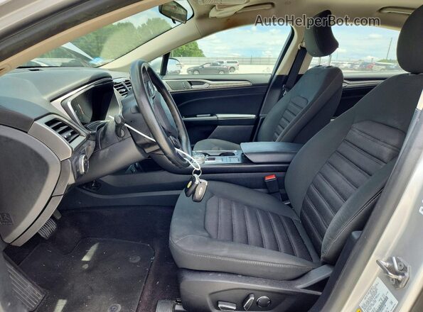 3FA6P0LUXHR355148 2017 FORD FUSION Silver Vista interior delantera