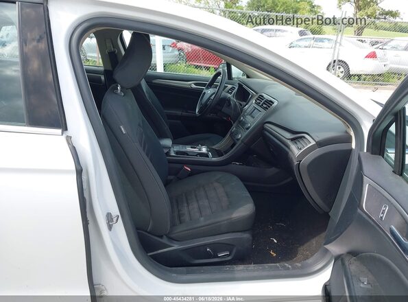 3FA6P0LUXJR162620 2018 FORD FUSION HYBRID White Widok wnętrza z przodu