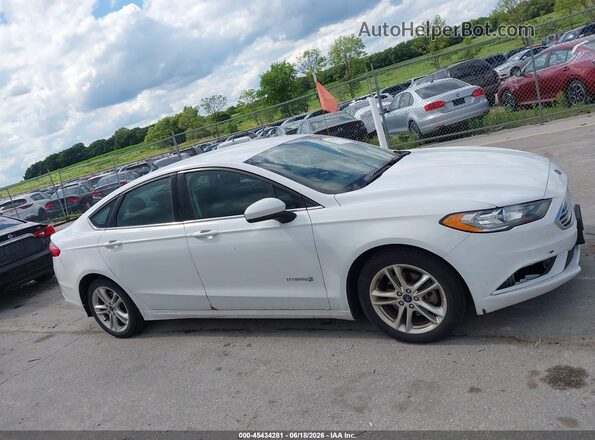 3FA6P0LUXJR162620 2018 FORD FUSION HYBRID White Widok wnętrza z tyłu