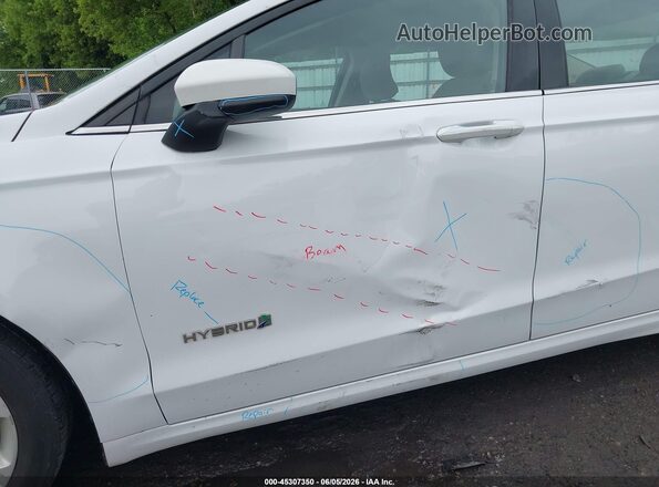 3FA6P0LUXKR224938 2019 FORD FUSION HYBRID White 