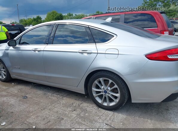 3FA6P0MU2KR262470 2019 FORD FUSION HYBRID Silver Vista interior de 360 grados