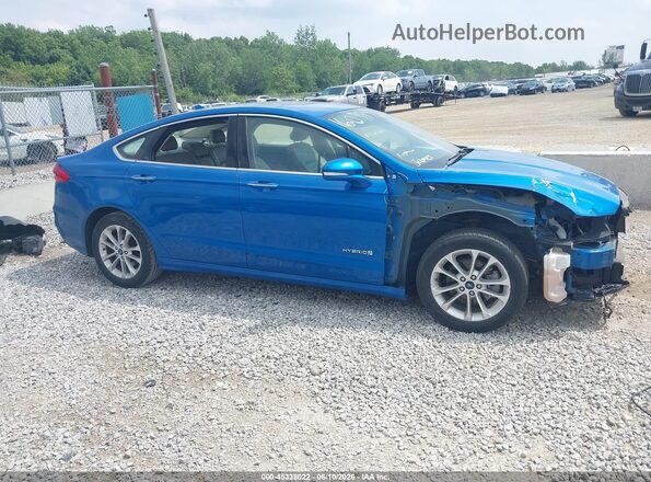 3FA6P0MU3KR262395 2019 FORD FUSION HYBRID Blue 360 interior view