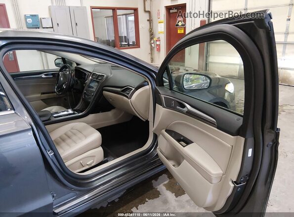 3FA6P0MU7KR265669 2019 FORD FUSION HYBRID Gray Front interior view