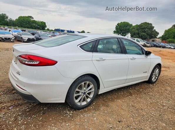 3FA6P0MUXKR154341 2019 FORD FUSION White Tył prawy