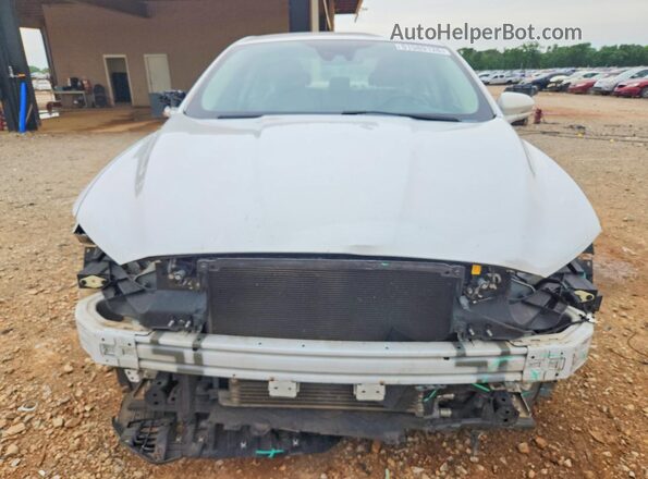 3FA6P0MUXKR154341 2019 FORD FUSION White Widok z przodu
