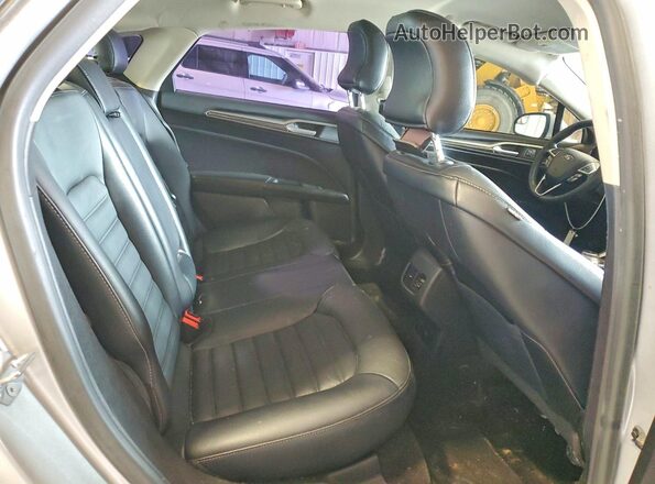 3FA6P0PU1HR379722 2017 FORD FUSION Silver Rear seats view