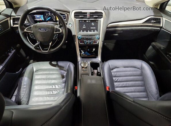 3FA6P0PU6JR135084 2018 FORD FUSION Black Dashboard view