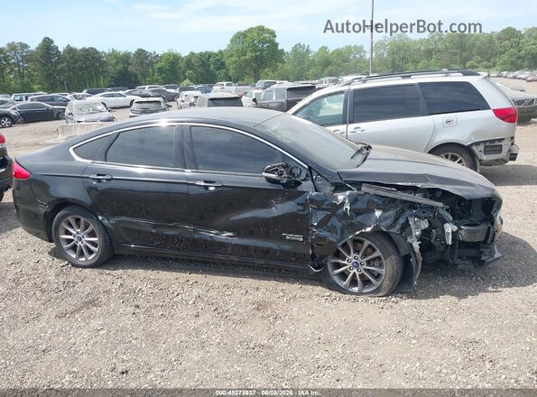 3FA6P0PU7JR105981 2018 FORD FUSION ENERGI Black Rear interior view