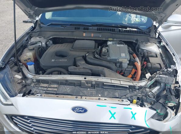 3FA6P0RU0JR241978 2018 FORD FUSION HYBRID Silver Вид ззаду