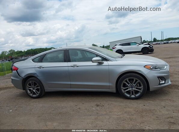 3FA6P0RU0LR132729 2020 FORD FUSION Серебряный Вид задней части салона