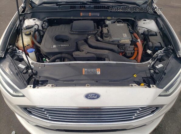 3FA6P0RU8JR147265 2018 FORD FUSION White 