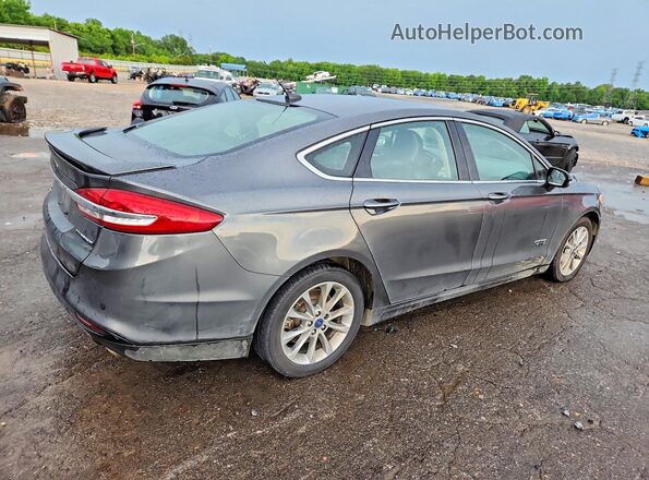 3FA6P0SU3HR373685 2017 FORD FUSION Silver 