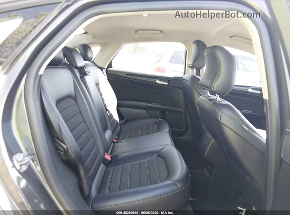 3FA6P0T92JR182923 2018 FORD FUSION Gray VIN sticker view