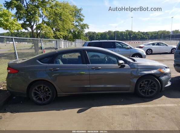 3FA6P0T92JR182923 2018 FORD FUSION Gray Rear interior view