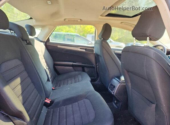 3FA6P0T94LR190878 2020 FORD FUSION White Вид задніх сидінь