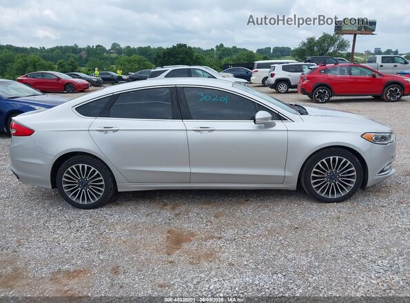 3FA6P0T99HR405243 2017 FORD FUSION Silver Вид задньої частини салону