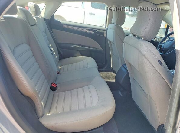3FA6P0UU2HR250683 2017 FORD FUSION Silver Հետևի նստատեղերի տեսք