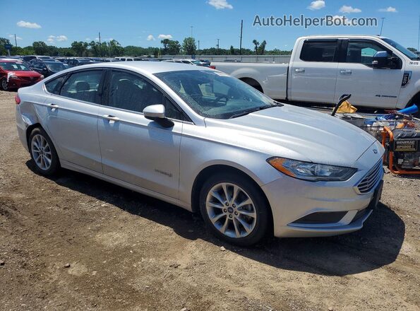 3FA6P0UU2HR250683 2017 FORD FUSION Silver Առջևի աջ