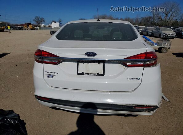 3FA6P0UU2JR100420 2018 FORD FUSION White Հետևի տեսք