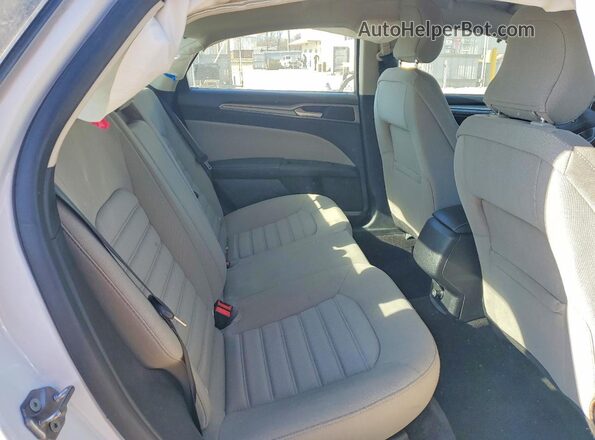 3FA6P0UU2JR100420 2018 FORD FUSION White Հետևի նստատեղերի տեսք