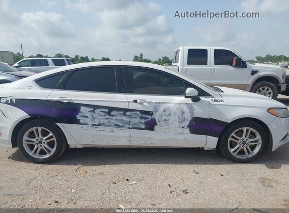 3FA6P0UU2JR166790 2018 FORD FUSION HYBRID White Vista interior trasera