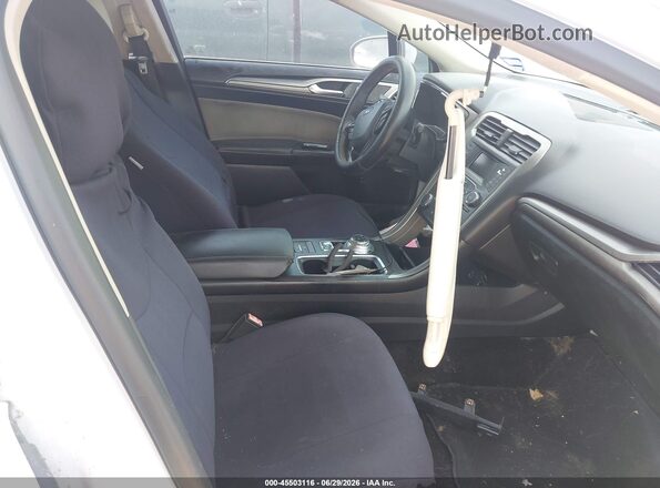 3FA6P0UU2JR180527 2018 FORD FUSION HYBRID White Front interior view