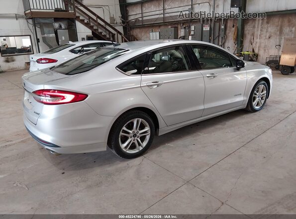 3FA6P0UU2JR271393 2018 FORD FUSION HYBRID Silver Հետևի աջ