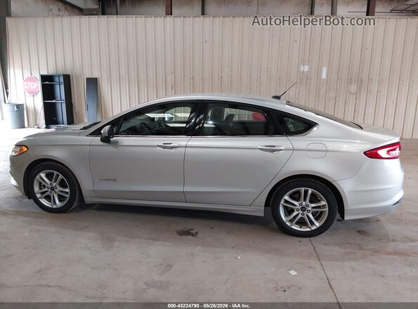 3FA6P0UU2JR271393 2018 FORD FUSION HYBRID Silver Սալոնի 360 աստիճան տեսք