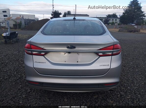 3FA6P0UU4JR243563 2018 FORD FUSION HYBRID Серебряный 