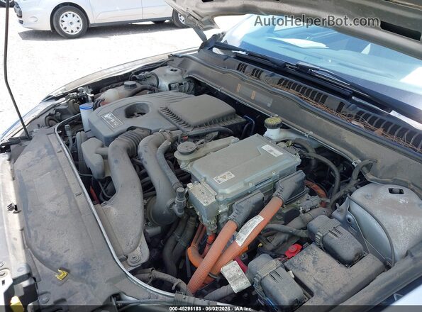 3FA6P0UU4JR278958 2018 FORD FUSION HYBRID Серебряный 