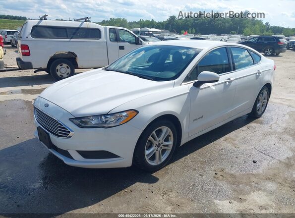 3FA6P0UU5JR281982 2018 FORD FUSION HYBRID Белый Передняя левая четверть