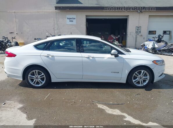 3FA6P0UU5JR281982 2018 FORD FUSION HYBRID Белый 