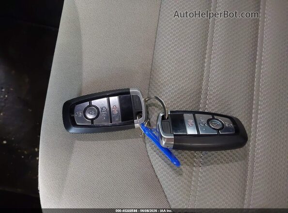 3FA6P0UU5JR282033 2018 FORD FUSION HYBRID Синий Вид панели приборов