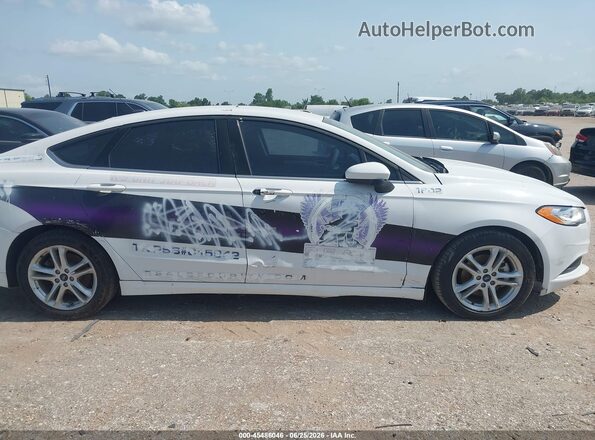 3FA6P0UU6JR143139 2018 FORD FUSION HYBRID White Սալոնի հետևի տեսք