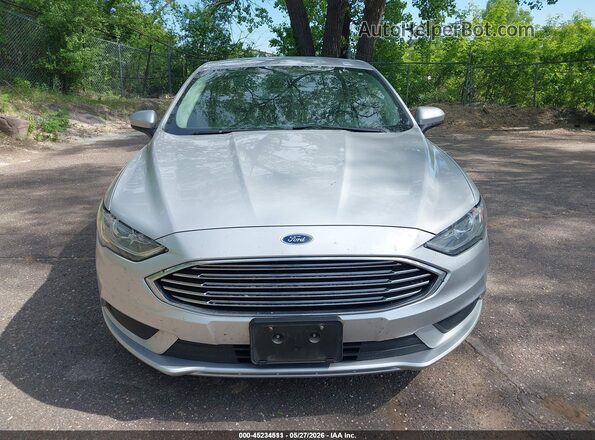 3FA6P0UUXJR101170 2018 FORD FUSION HYBRID Silver Вид ззаду