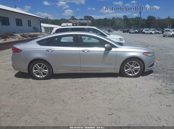 3FA6P0UUXJR141975 2018 FORD FUSION HYBRID Gray 