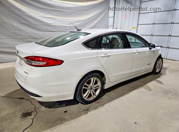 3FA6P0UUXJR192876 2018 FORD FUSION White Trasero derecho
