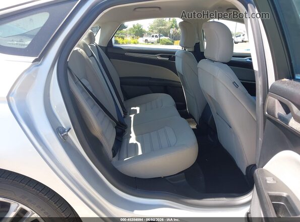 3FA6P0UUXJR243602 2018 FORD FUSION HYBRID Silver 