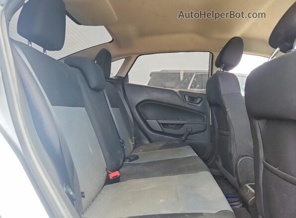 3FADP4AJ0HM170238 2017 FORD FIESTA Silver Вид задніх сидінь