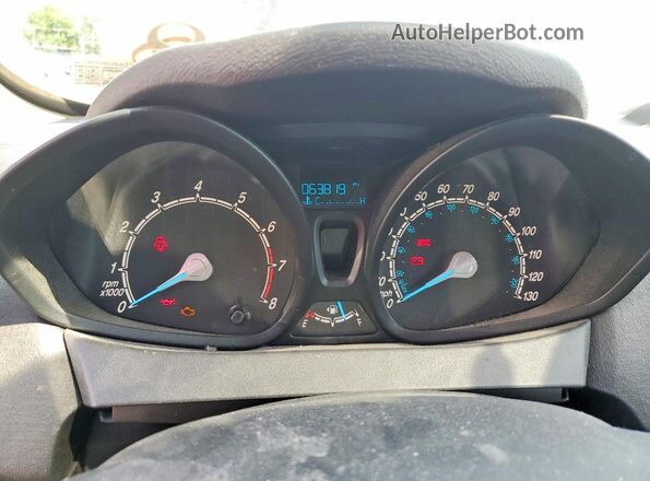 3FADP4AJ1KM144920 2019 FORD FIESTA White Вид щитка приладів