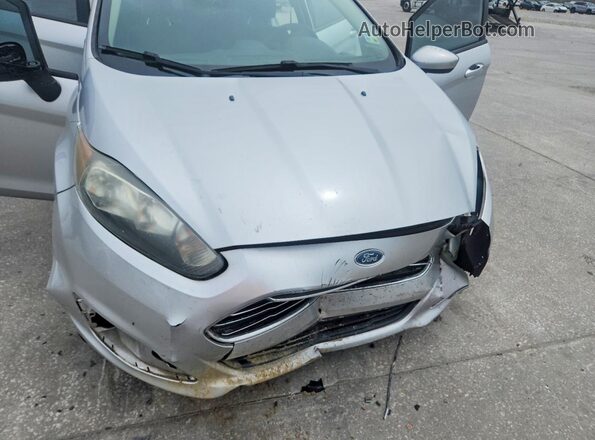 3FADP4AJ1KM160891 2019 FORD FIESTA Серебряный Вид задней части салона