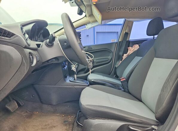 3FADP4AJ3GM138026 2016 FORD FIESTA Silver Սալոնի դիմացի տեսք