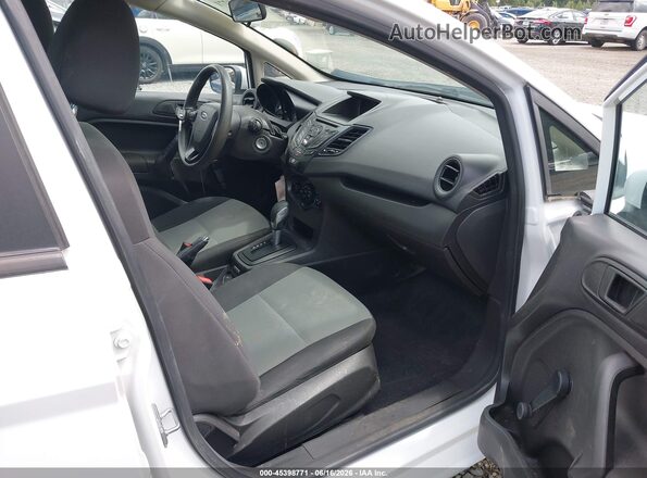 3FADP4AJ3GM165047 2016 FORD FIESTA Белый 