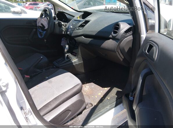3FADP4AJ4KM135712 2019 FORD FIESTA White წინა სალონის ხედი
