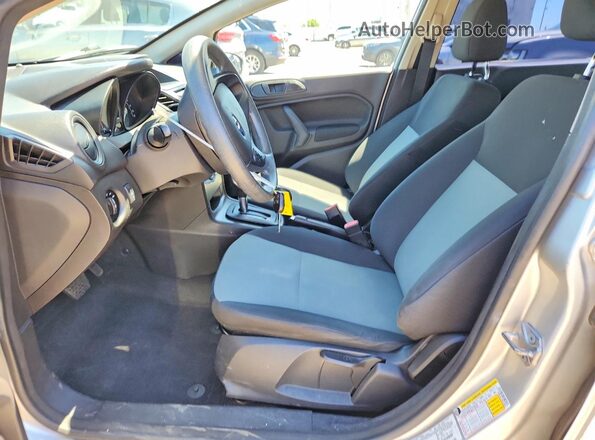 3FADP4AJ7GM126851 2016 FORD FIESTA Silver Widok wnętrza z przodu